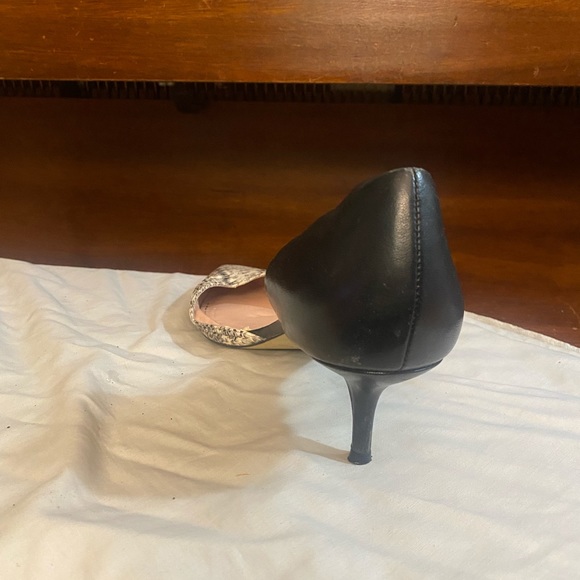 Black and white stylish heels - Picture 3 of 3